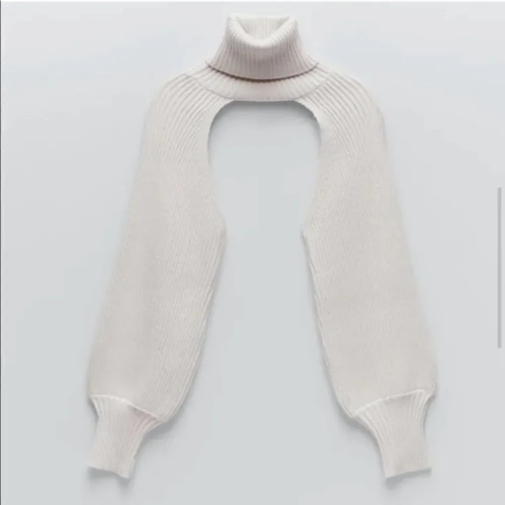 ZARA turtleneck sleeve scarf 5536/146